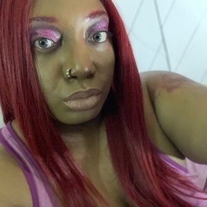 Meet your Posher, Gina